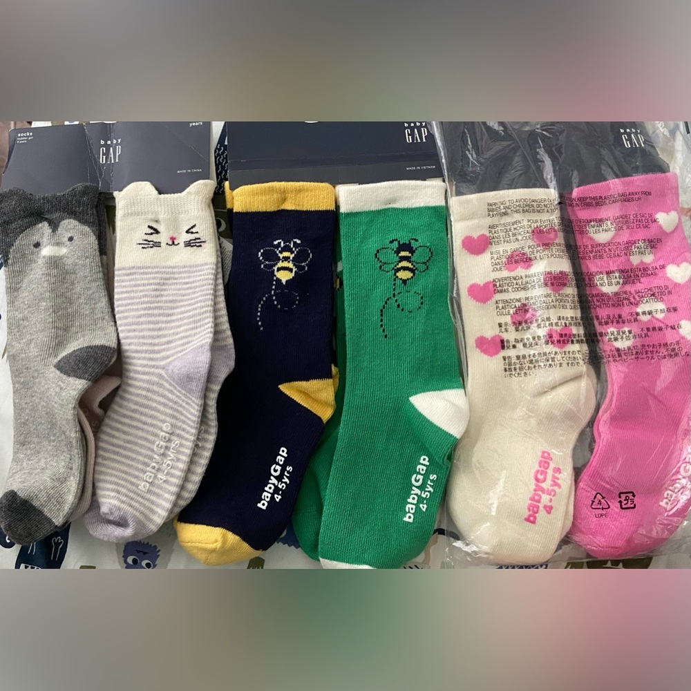 NWT Brand new baby Gap socks size 4-5T 12 pairs